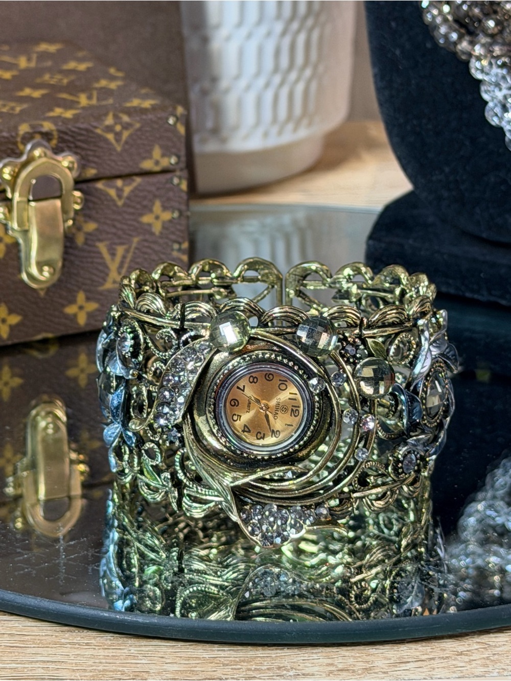 Brass Watch Flowers, Leaves Rose Color Swarovski Crystals Need new battery